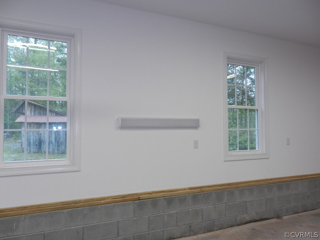 20801 Beaver Dam Road Beaverdam, VA 23015 - Photo 26 of 50 a view of an empty room with a window