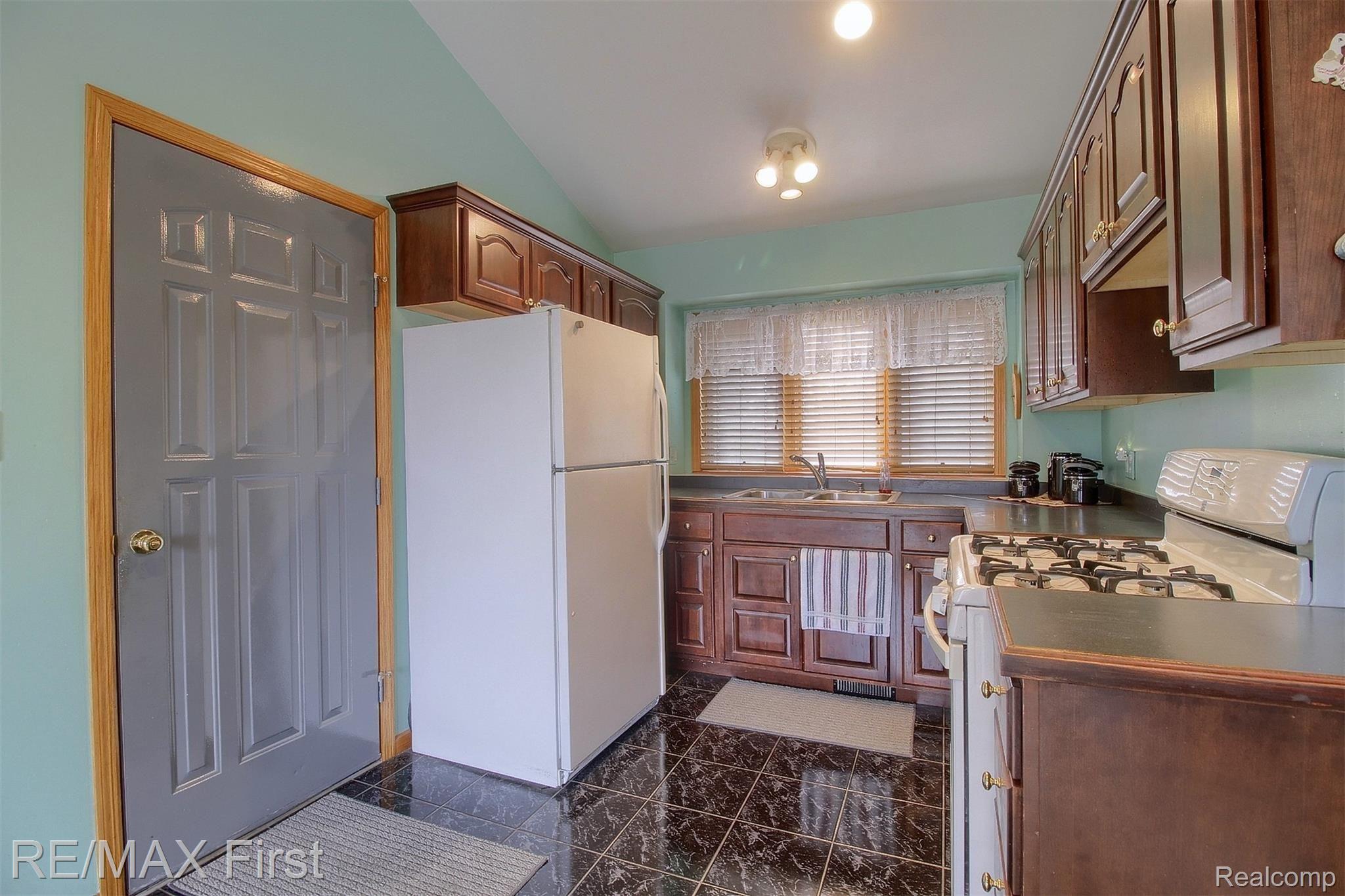 8070 Avoca Road Avoca, MI 48006 - Photo 9 of 30 9-Kitchen 2nd View.jpg