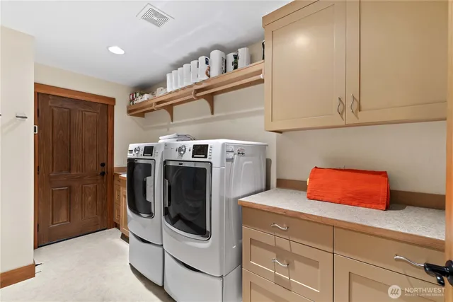 a picture of floor plan