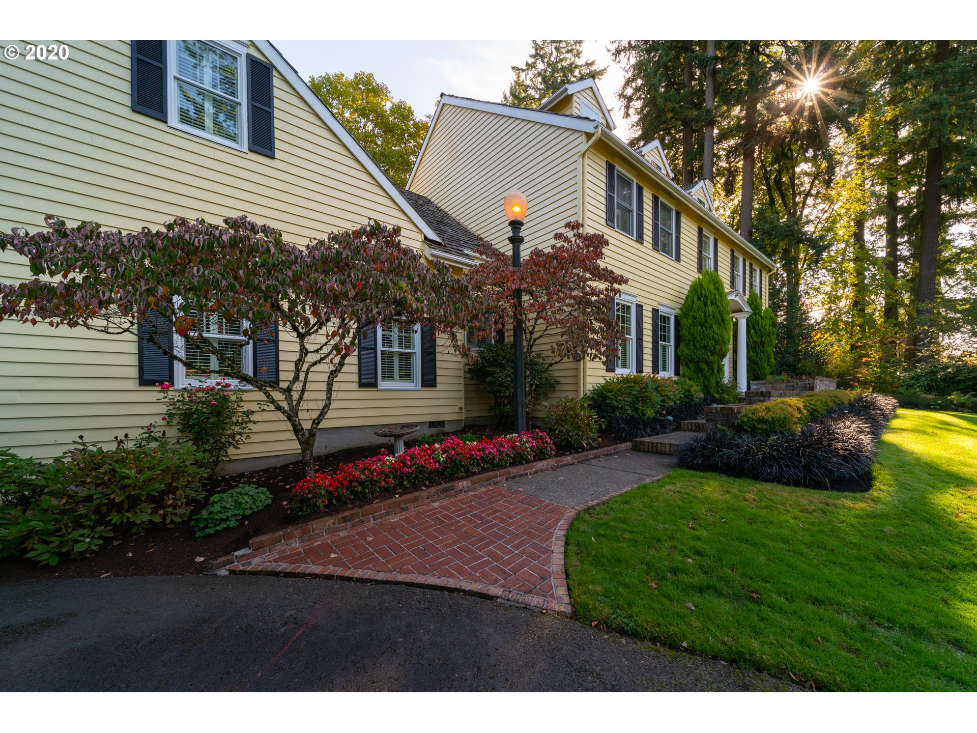 1111 South Military Road Portland, OR 97219 - Photo 23 of 24 Gallery Image 23