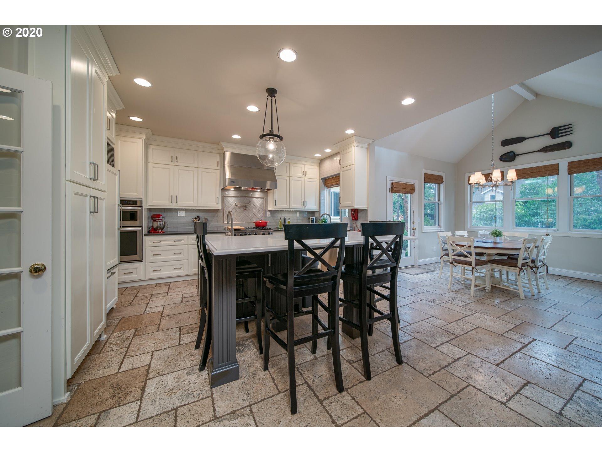 1111 South Military Road Portland, OR 97219 - Photo 5 of 24 Gallery Image 5