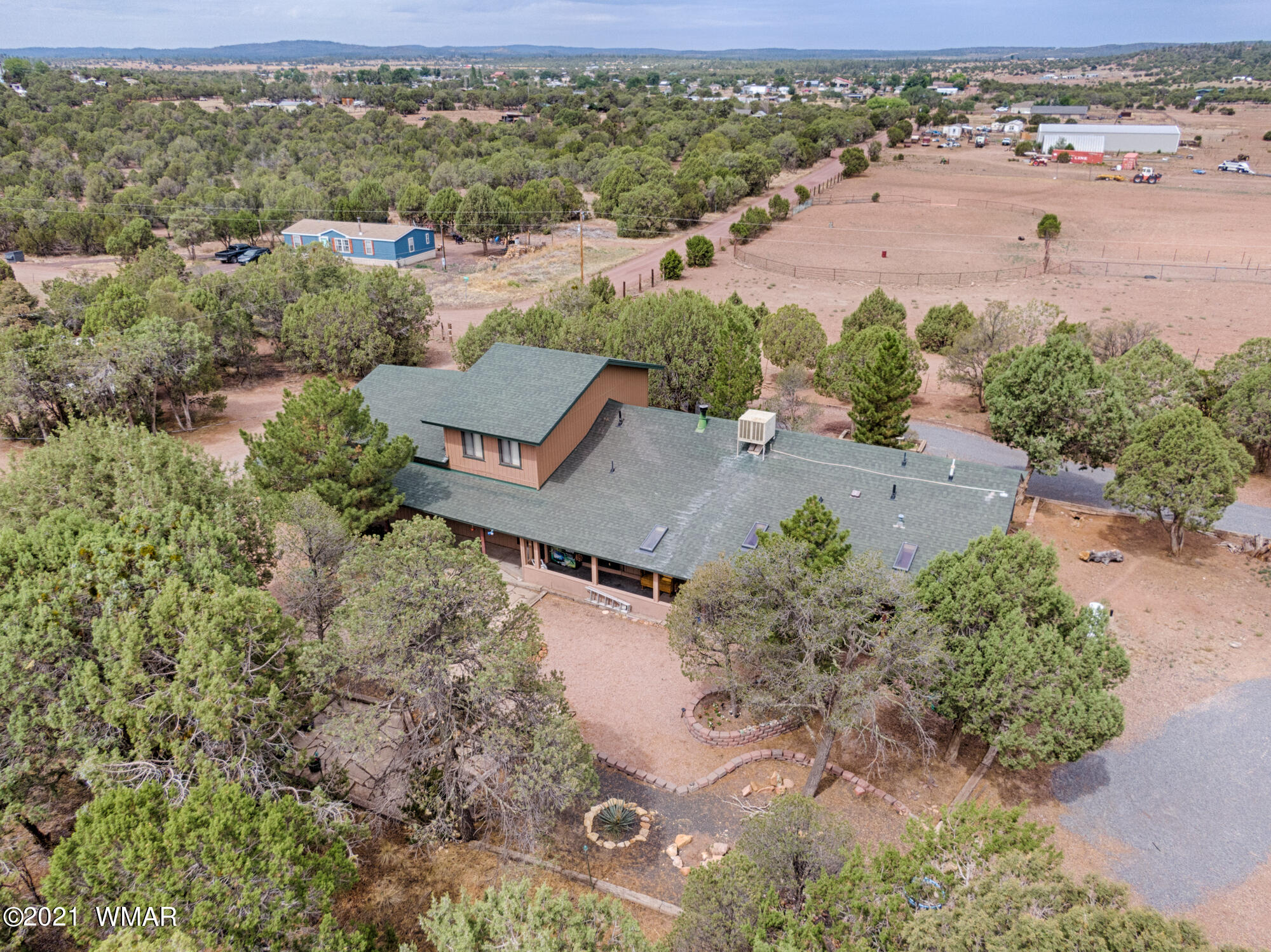 2165 Graphite Road Clay Springs, AZ 85923 - Photo 2 of 29 Gallery Image 2