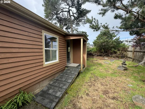 $255,000 | 1714 Coosah Court, Florence, OR 97439