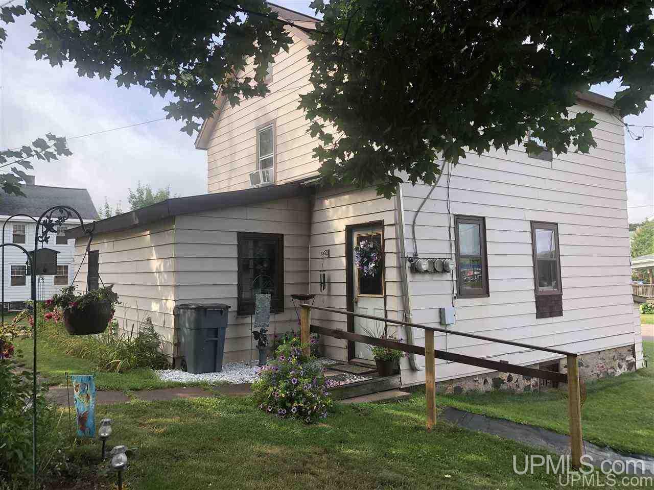 503 East Ridge Street Ishpeming, MI 49849 - Photo 4 of 29