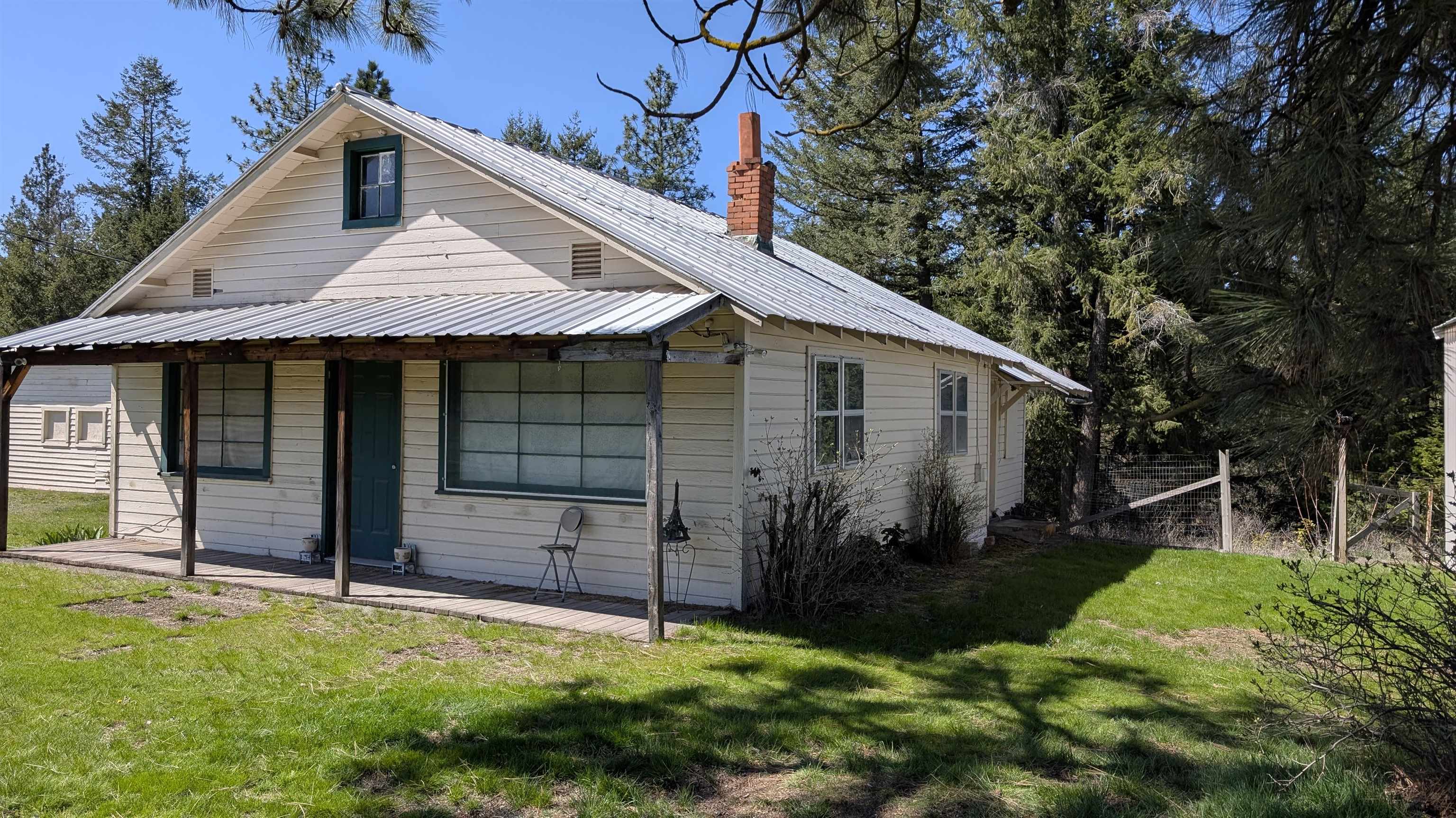 4807 East Chattaroy Road Chattaroy, WA 99003 - Photo 20 of 32