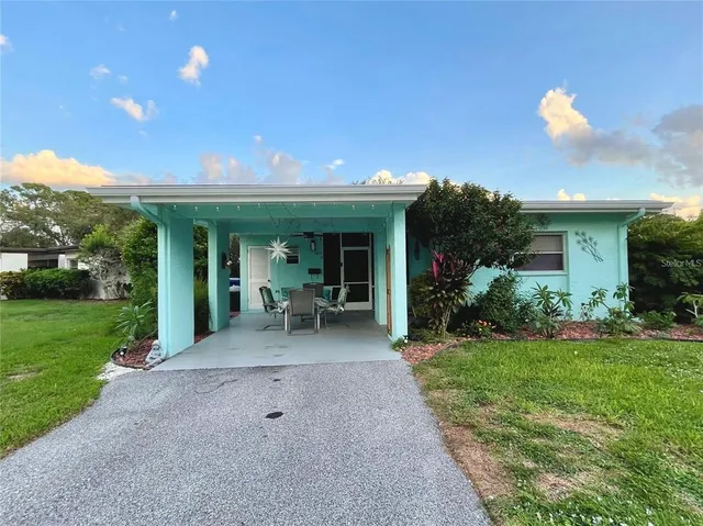 $2,100 | 3495 Tree Line Court, Unit 8, Sarasota, FL 34231