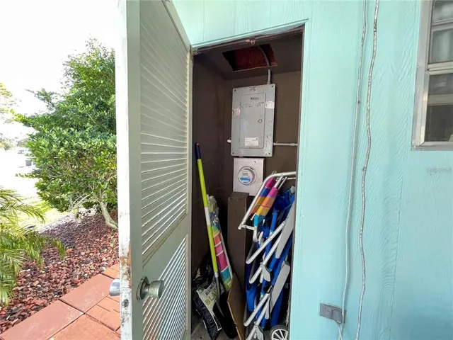 $2,000 | 3495 Tree Line Court, Unit 8, Sarasota, FL 34231