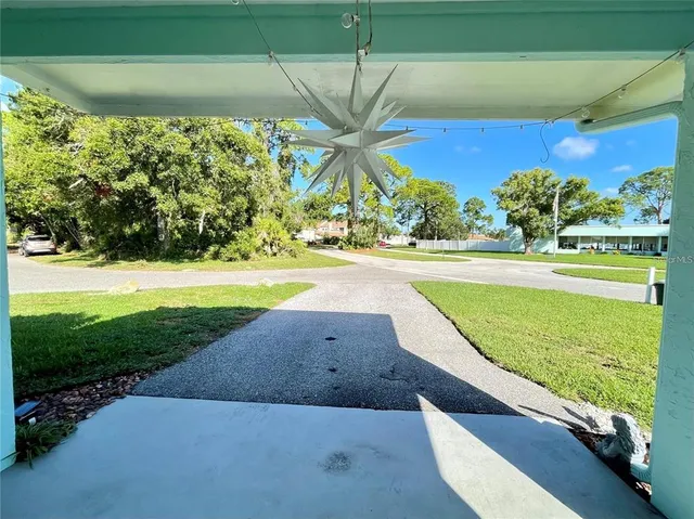 $2,000 | 3495 Tree Line Court, Unit 8, Sarasota, FL 34231