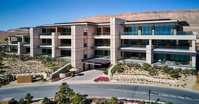 $13,500,000 | 11665 Smt Clb Drive, Unit 306, Las Vegas, NV 89135
