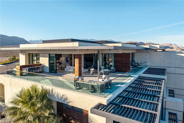 $13,500,000 | 11665 Smt Clb Drive, Unit 306, Las Vegas, NV 89135