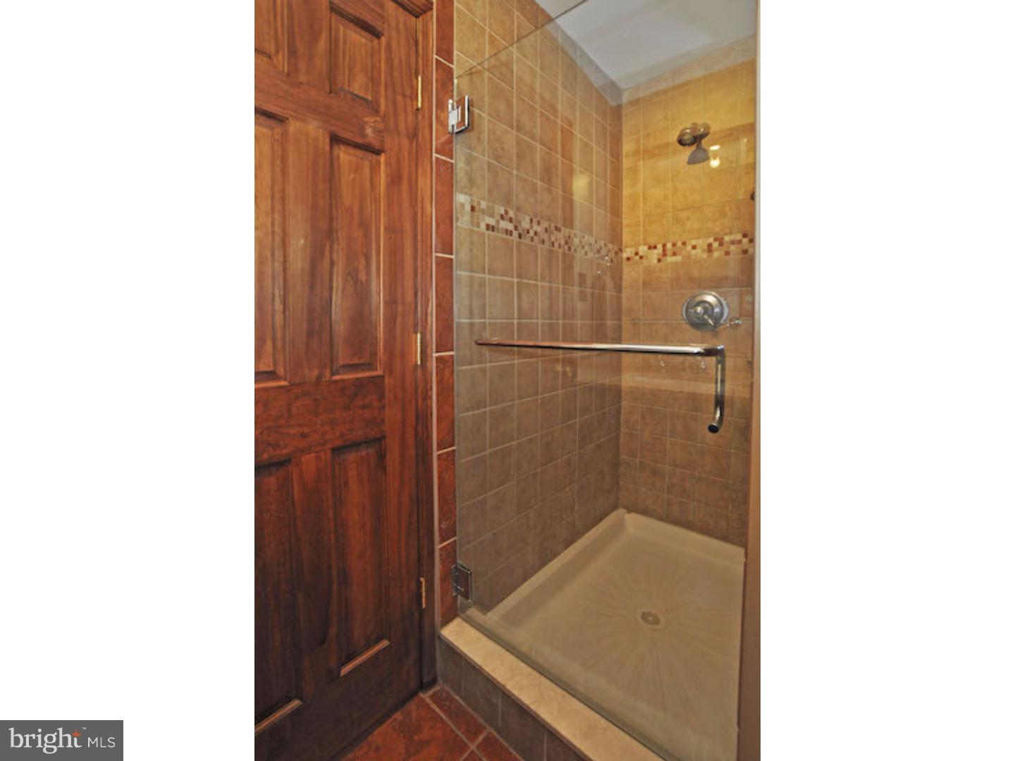 2526 Kelly Road Warrington, PA 18976 - Photo 14 of 25 Master Bathroom