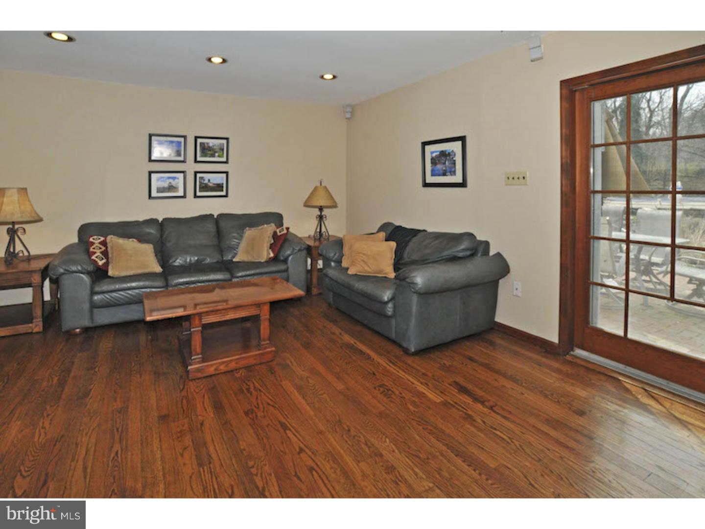 2526 Kelly Road Warrington, PA 18976 - Photo 8 of 25 Family Room