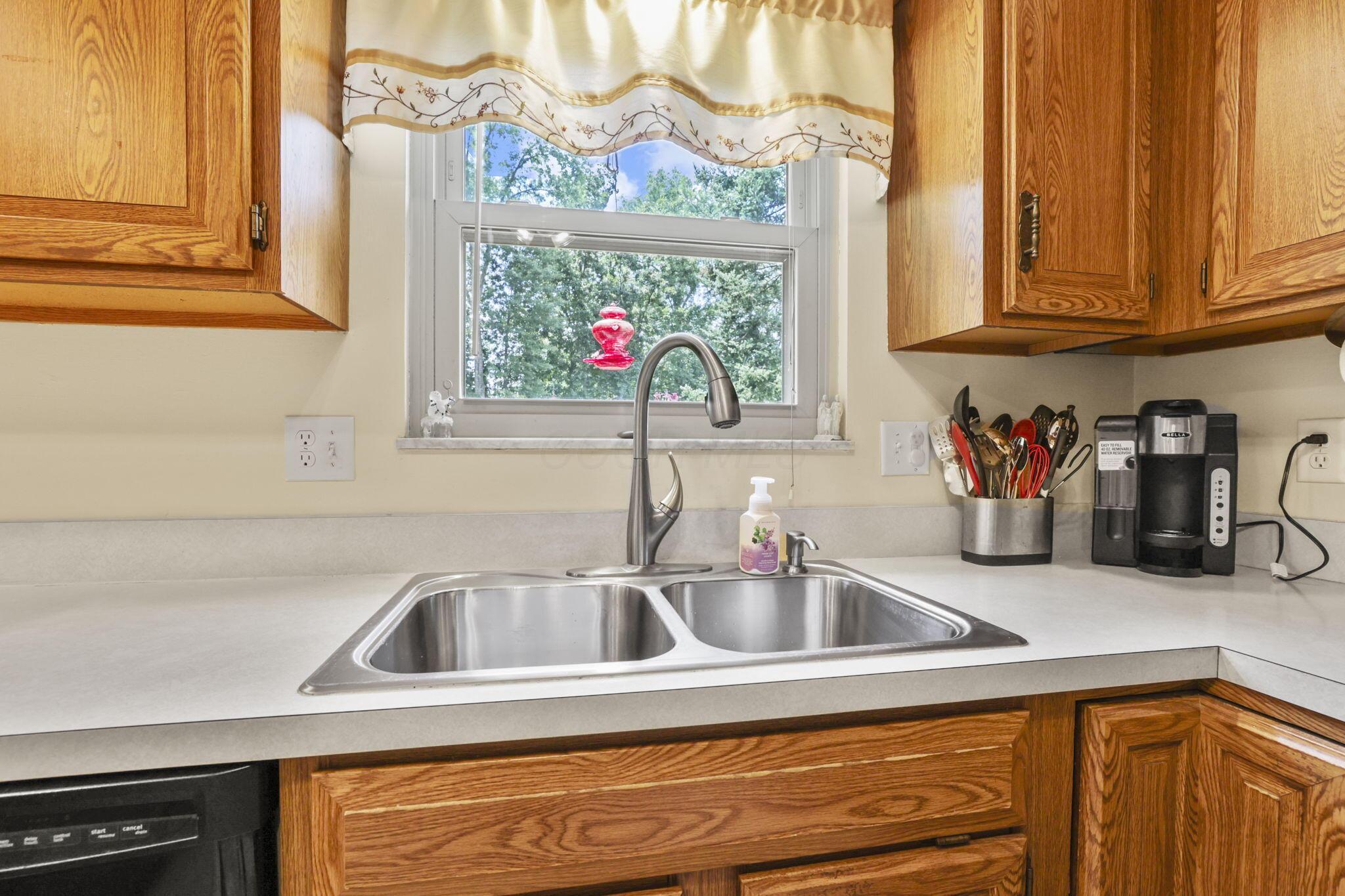 84 Hawthorn Road Southwest Pataskala, OH 43062 - Photo 25 of 66 Kitchen