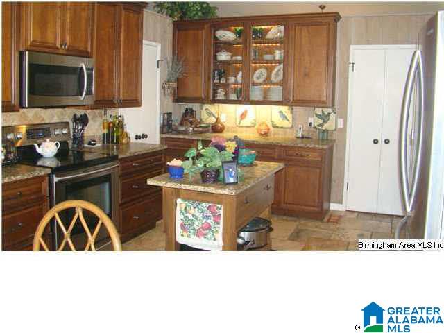 335 New Hope Mountain Road Pelham, AL 35124 - Photo 5 of 18