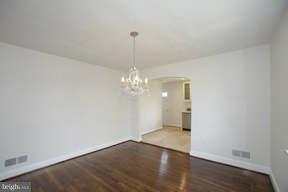 917 Weatherbee Road Baltimore, MD 21286 - Photo 11 of 24 Dining Room