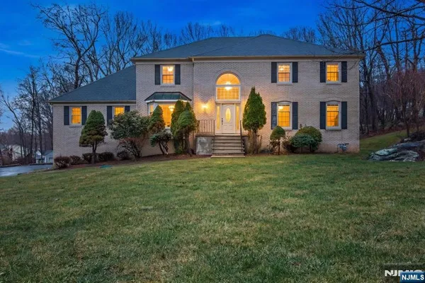 $689,999 | 17 Pleasant Village Drive, Roxbury Township, NJ 07836