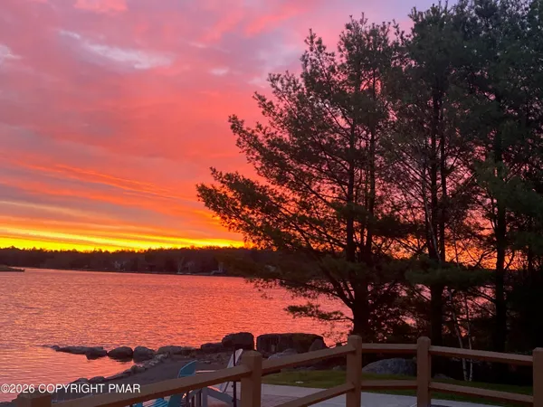 $1,590,000 | 41 Henley Way, Albrightsville, PA 18210