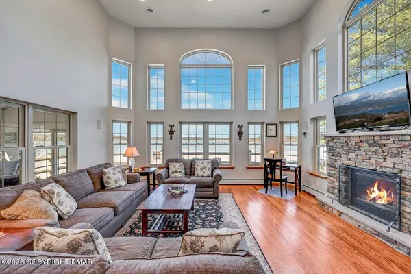 $1,590,000 | 41 Henley Way, Albrightsville, PA 18210