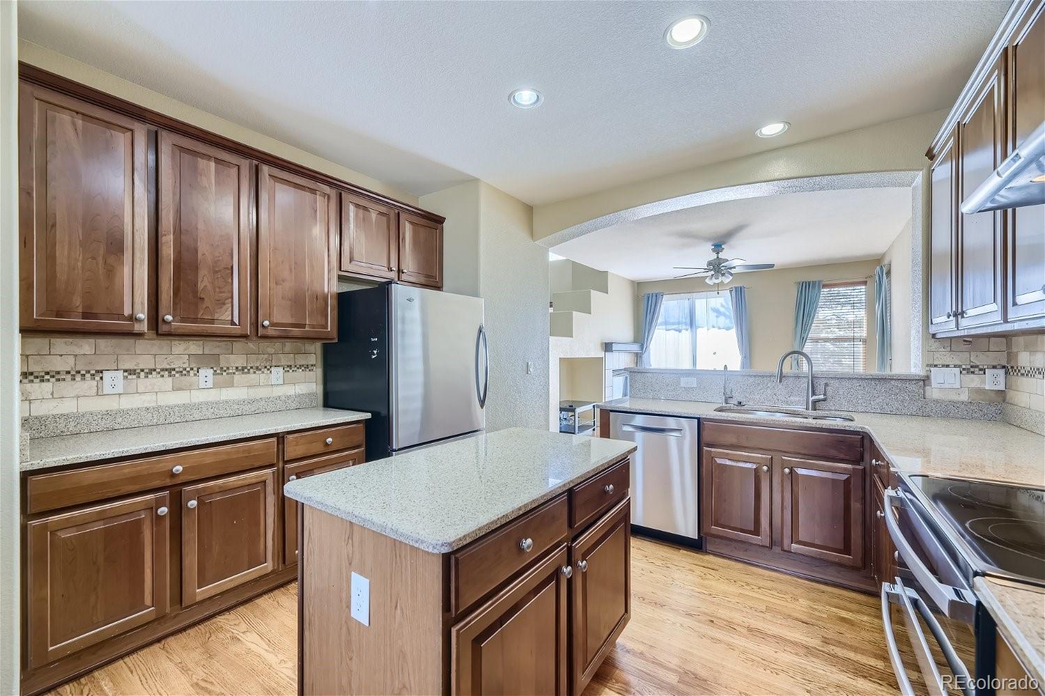 10679 Cedarcrest Circle Highlands Ranch, CO 80130 - Photo 8 of 28