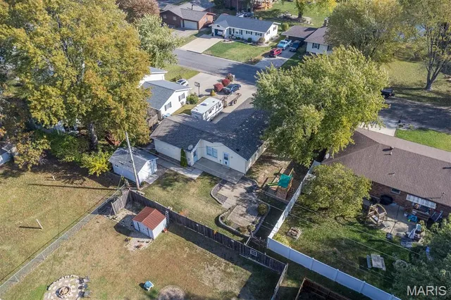 $218,000 | 180 Keeven Drive, Highland, IL 62249