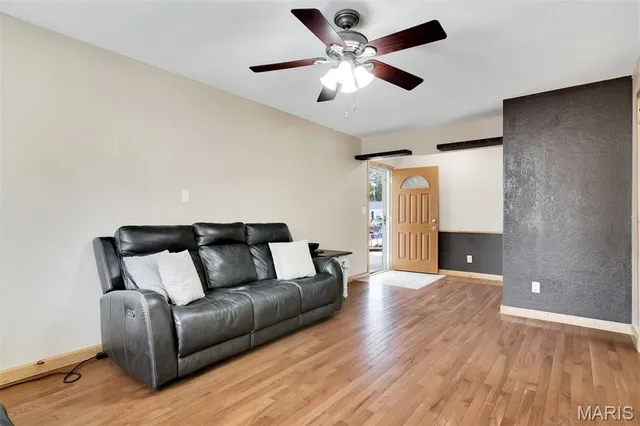 $218,000 | 180 Keeven Drive, Highland, IL 62249