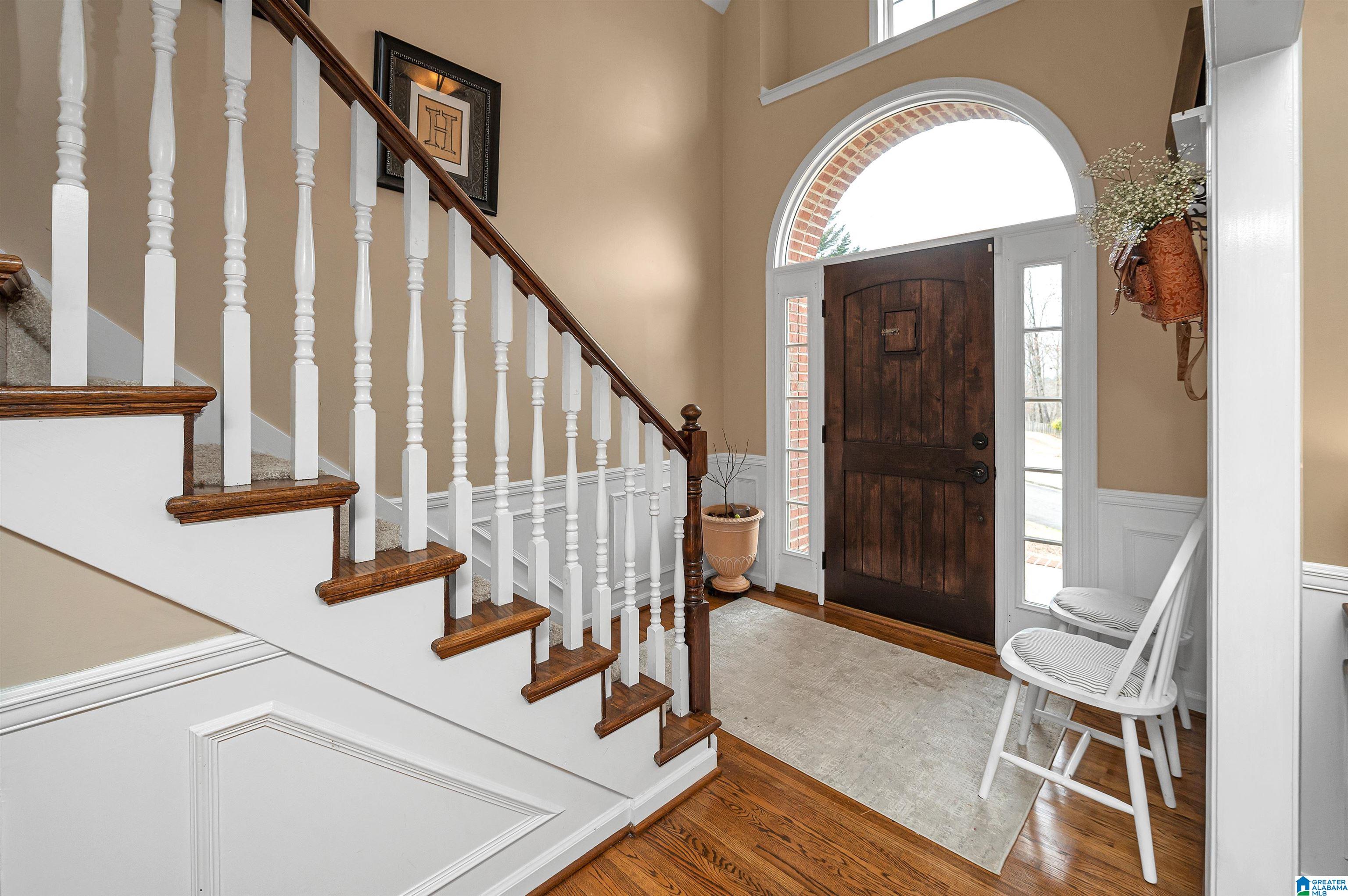 204 Silverleaf Drive Pelham, AL 35124 - Photo 5 of 53