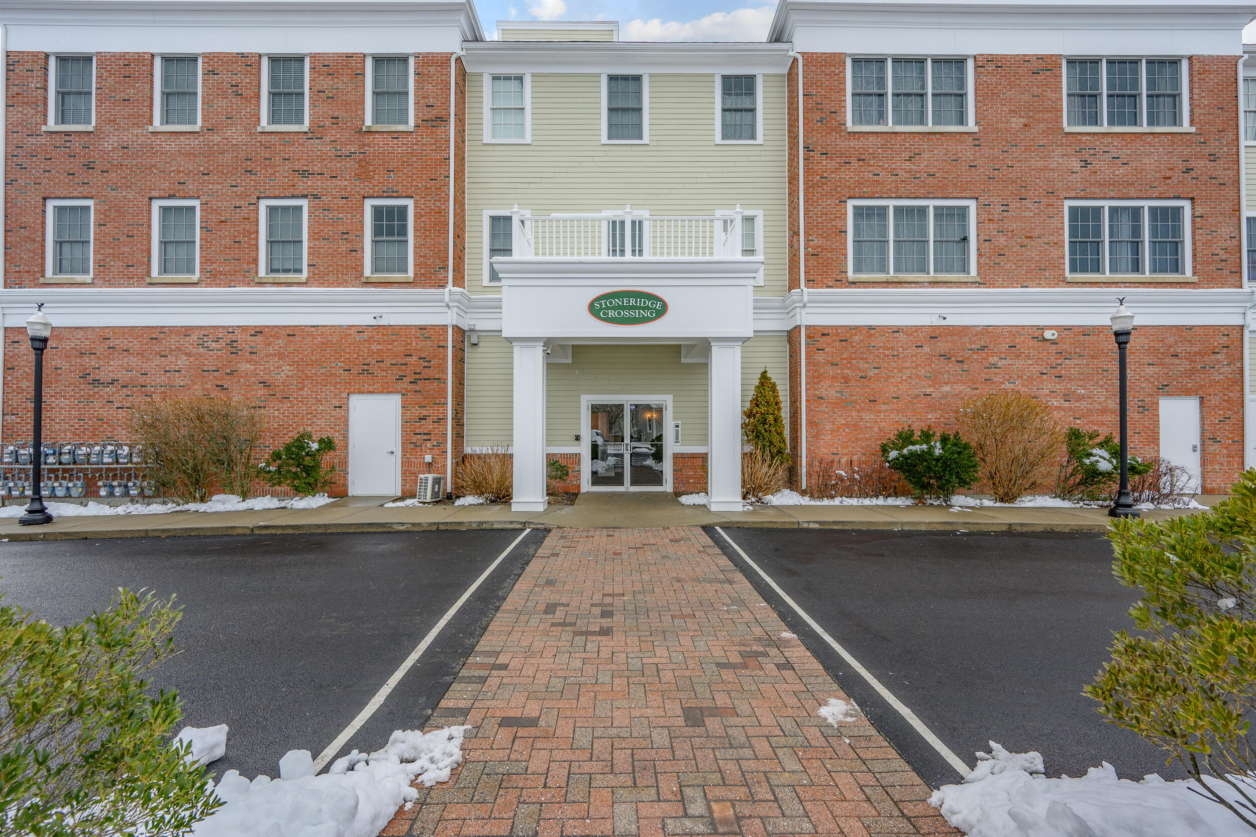 68 Center Street, Unit STE 13 Hyannis, MA 02601 - Photo 3 of 28 Front Entry