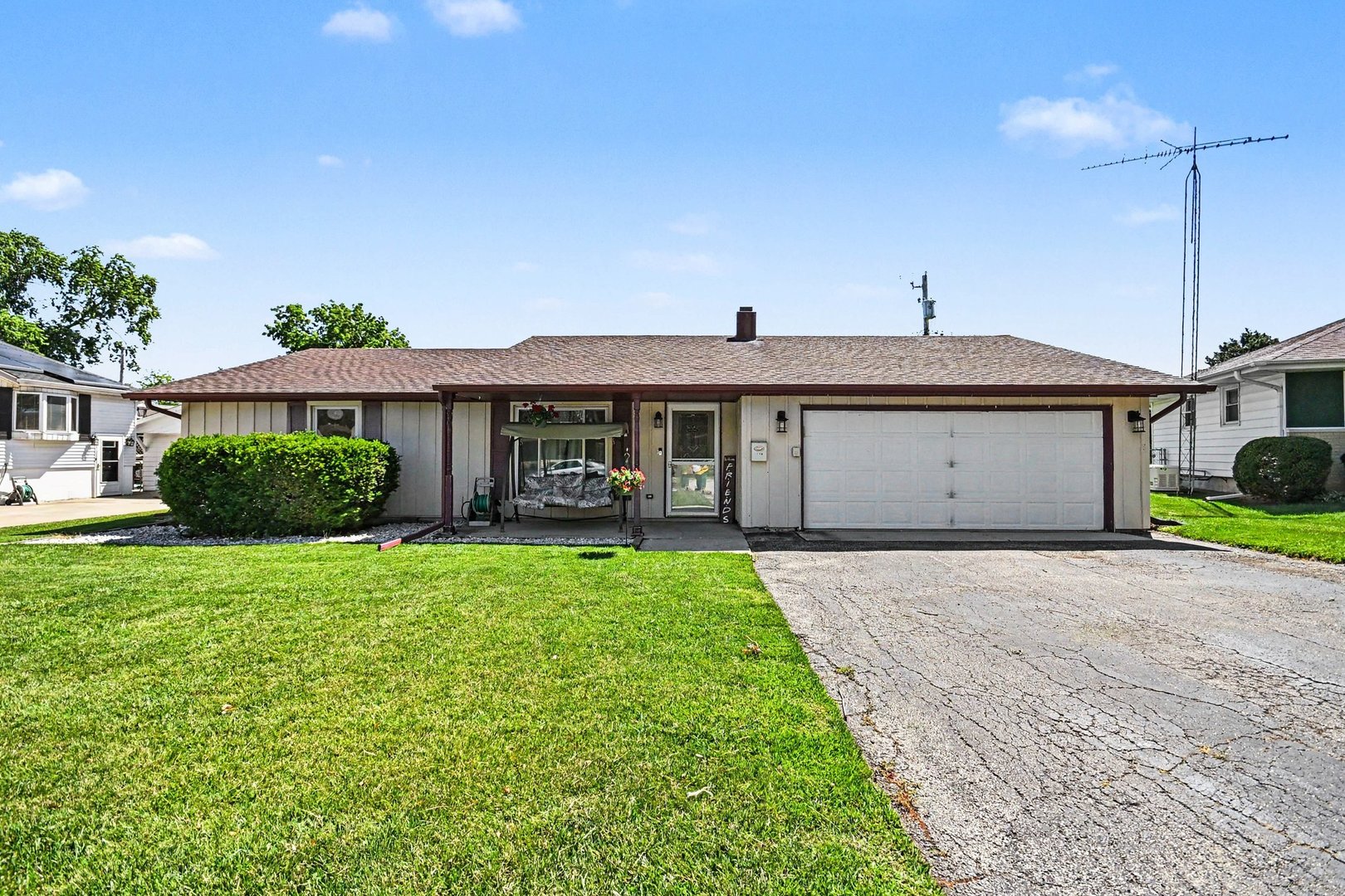 106 Key Court Joliet, IL 60435 - Photo 2 of 26