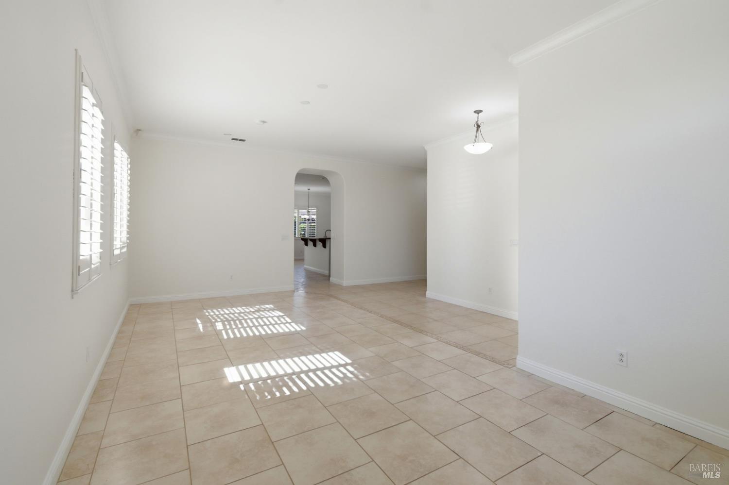 448 Three Rivers Court Vacaville, CA 95688 - Photo 9 of 44
