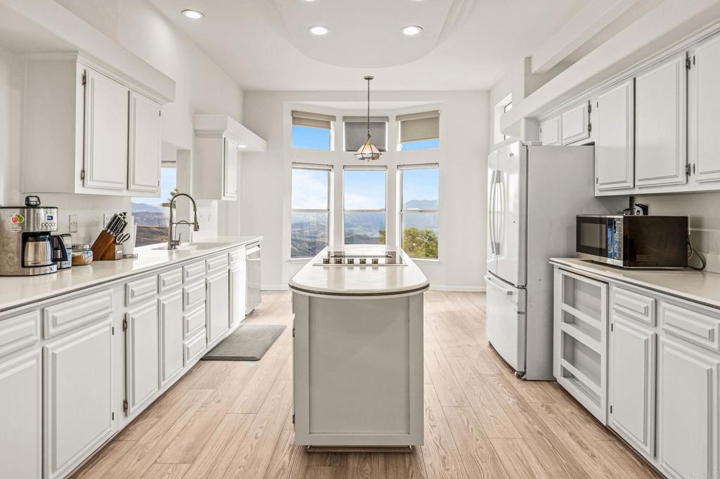 15351 Isla Vista Road Jamul, CA 91935 - Photo 7 of 40