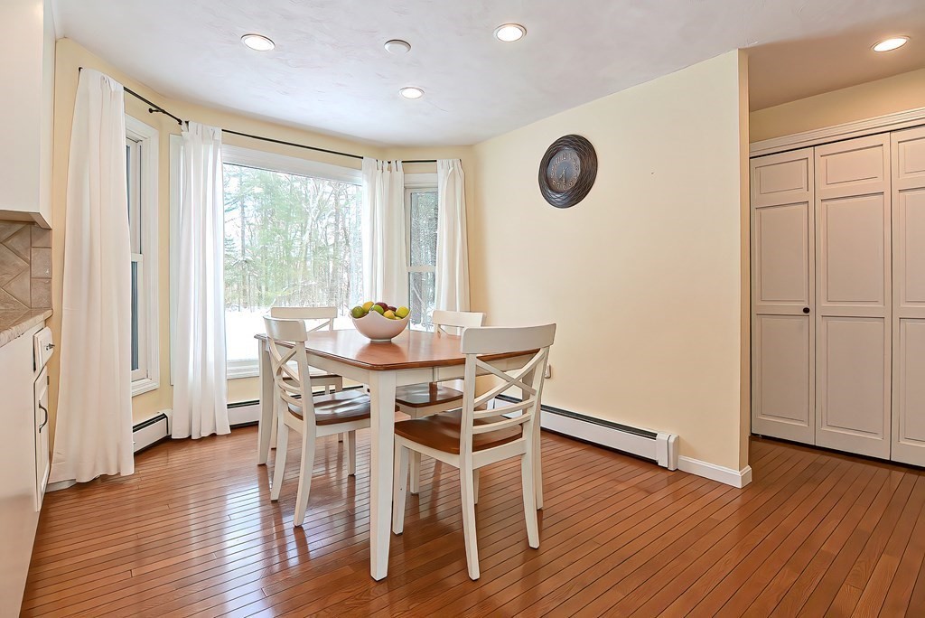 11 Robin Road Norfolk, MA 02056 - Photo 15 of 42 Gallery Image 15