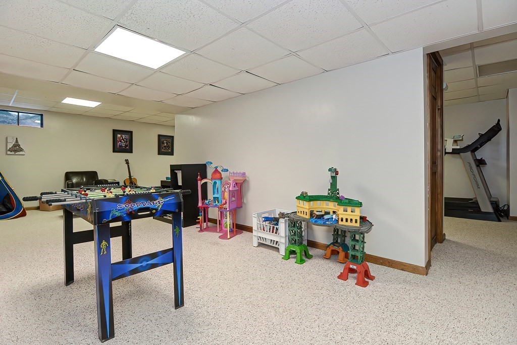 11 Robin Road Norfolk, MA 02056 - Photo 37 of 42 Gallery Image 37
