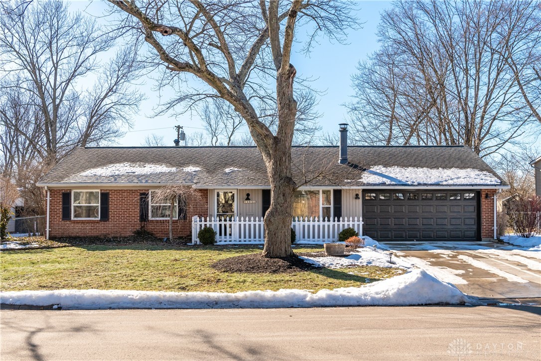 305 Tuxworth Road Centerville, OH 45458 - Photo 1 of 40