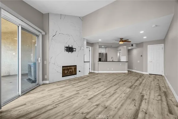$585,000 | 3605 East Anaheim Street, Unit 420, Long Beach, CA 90804