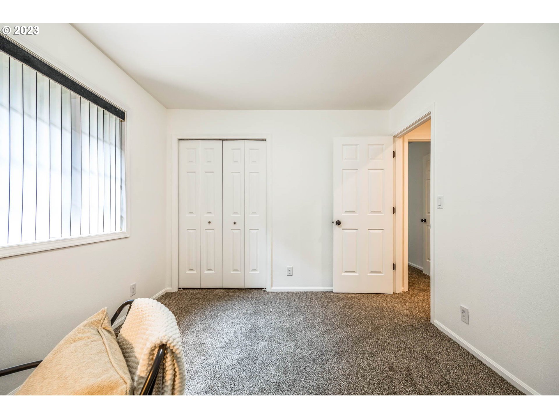 789 South 69th Street Springfield, OR 97478 - Photo 17 of 46 a view of livingroom with hardwood floor