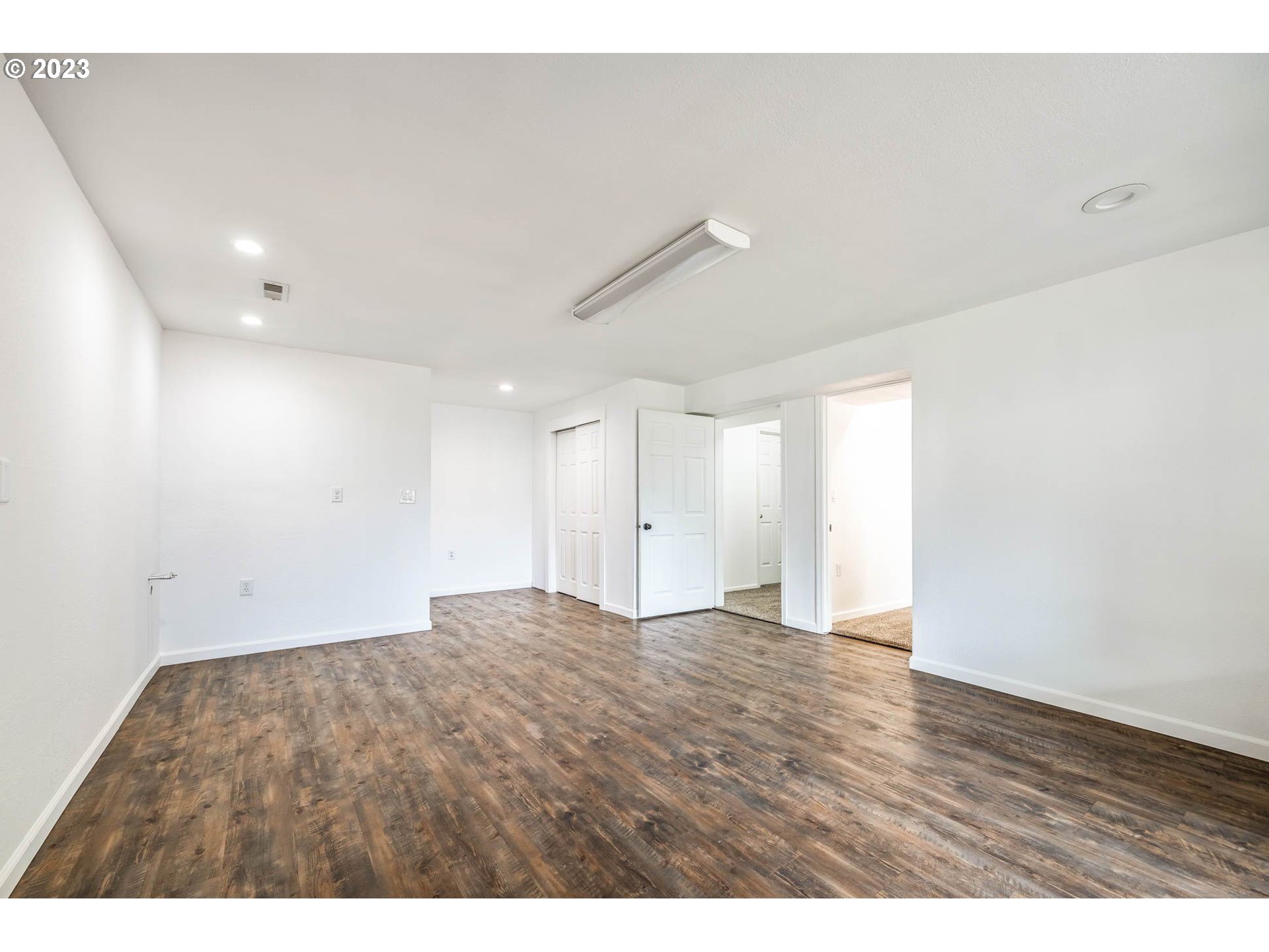 789 South 69th Street Springfield, OR 97478 - Photo 37 of 46 a view of an empty room