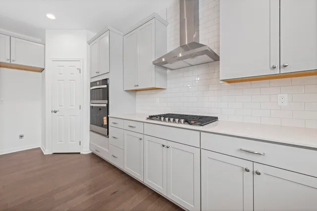 $834,900 | 28510 Coyote Court, New Hudson, MI 48165