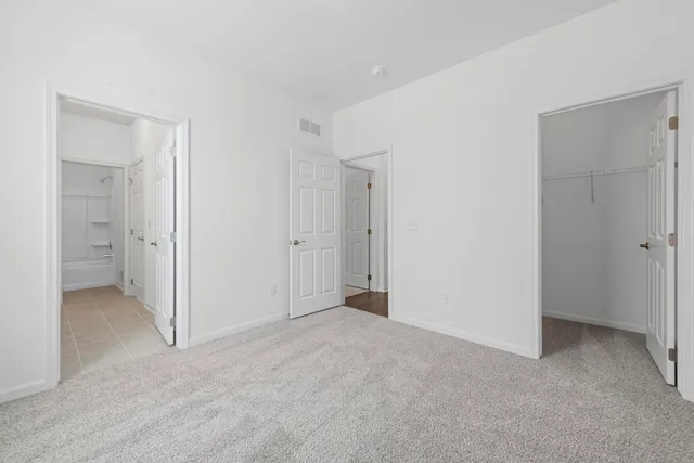 $834,900 | 28510 Coyote Court, New Hudson, MI 48165