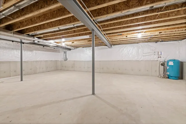 $834,900 | 28510 Coyote Court, New Hudson, MI 48165