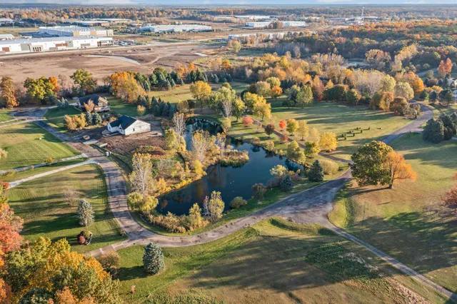 $834,900 | 28510 Coyote Court, New Hudson, MI 48165