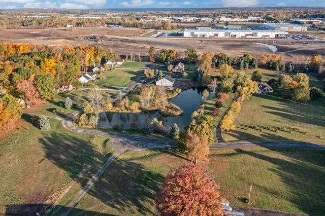 $834,900 | 28510 Coyote Court, New Hudson, MI 48165