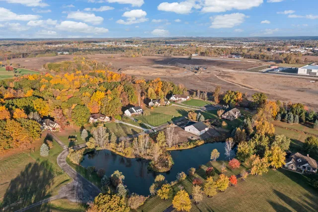 $834,900 | 28510 Coyote Court, New Hudson, MI 48165