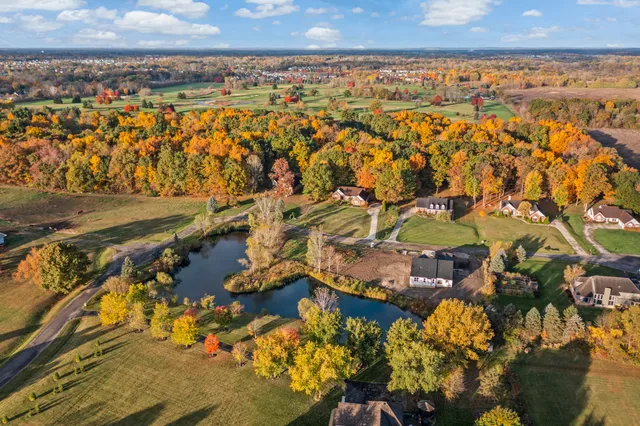$834,900 | 28510 Coyote Court, New Hudson, MI 48165