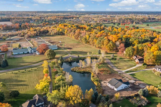 $834,900 | 28510 Coyote Court, New Hudson, MI 48165