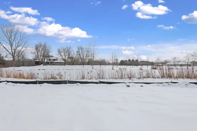 $834,900 | 28510 Coyote Court, New Hudson, MI 48165