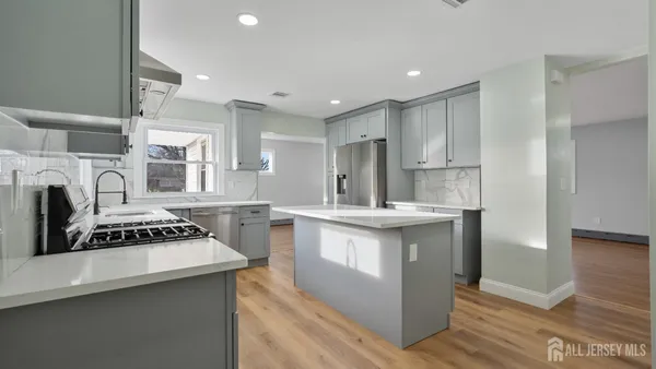 $650,000 | 514 Longwood Avenue, Bound Brook, NJ 08805