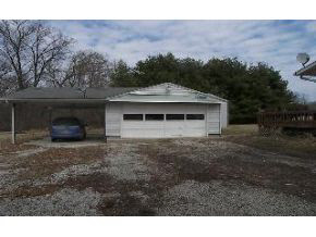 471 Timber Ridge Road Spencer, IN 47460 - Photo 2 of 8
