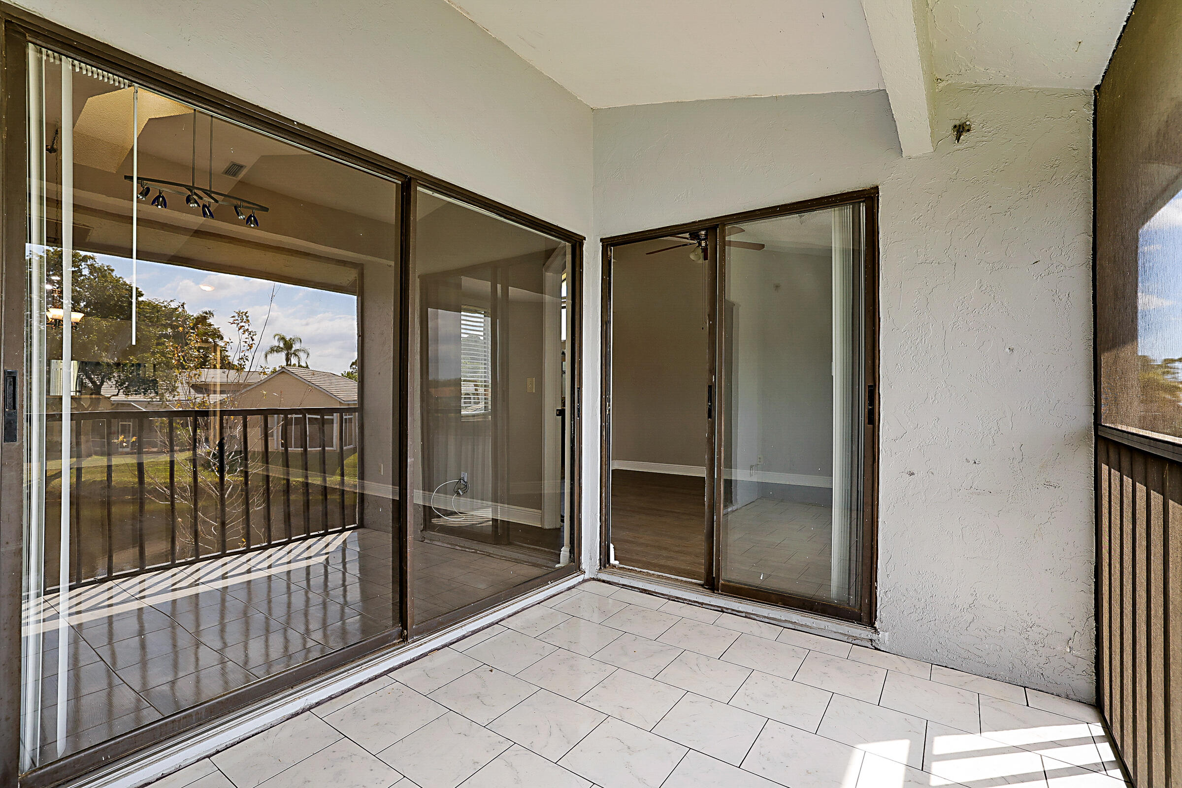 605 Harbour Pointe Way Greenacres, FL 33413 - Photo 27 of 48 a view of entryway