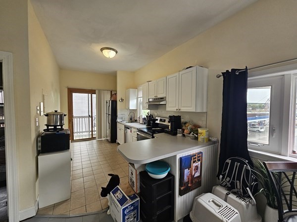464 Meridian Street, Unit B Boston, MA 02128 - Photo 2 of 10