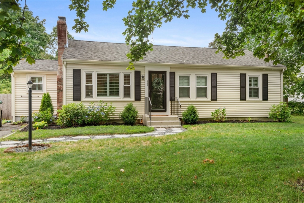 555 Bay Road Sharon, MA 02067 - Photo 1 of 38 Gallery Image 1
